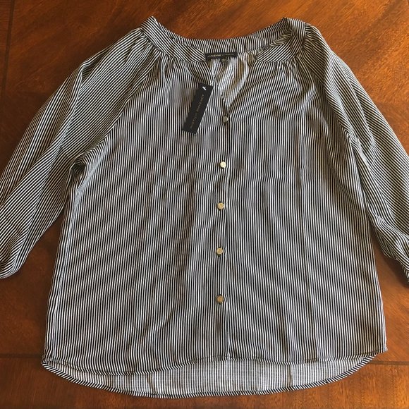Adrienne Vittadini Tops - 🟢💚NWT Adrienne Vittadini Black & White Vertical Stripe Button-up Blouse